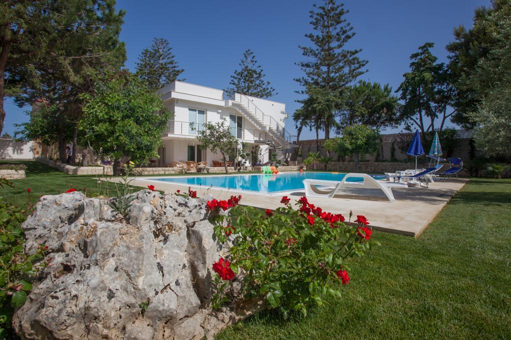 Vila Il Giardino Dei Carrubi Donnalucata  Exteriér fotografie